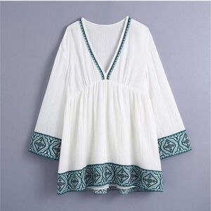 Zara white and green embroidered dress. Great condition.